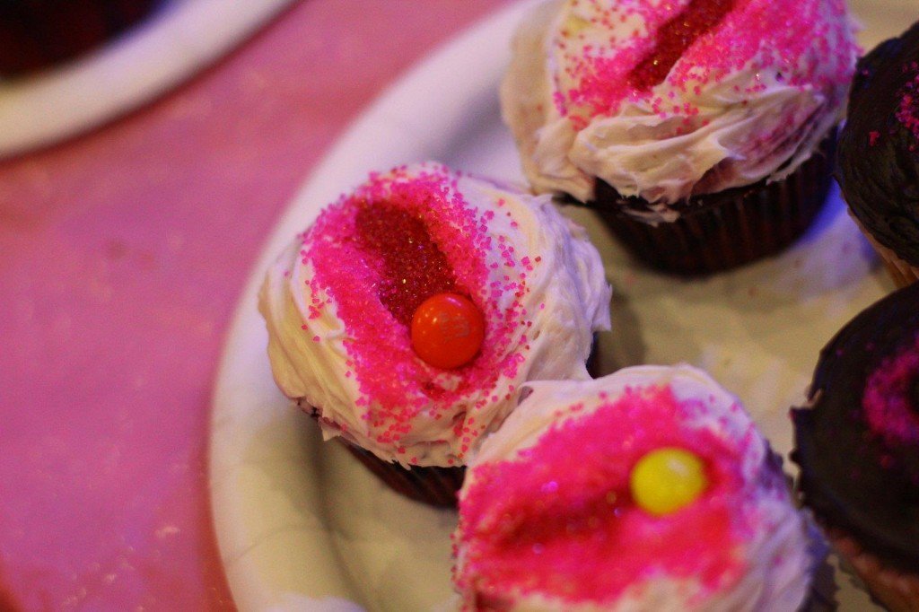 Vagina cupcakes at Vox's 2013 Sex Fair. (Photo by Leah Muskin-Pierret)